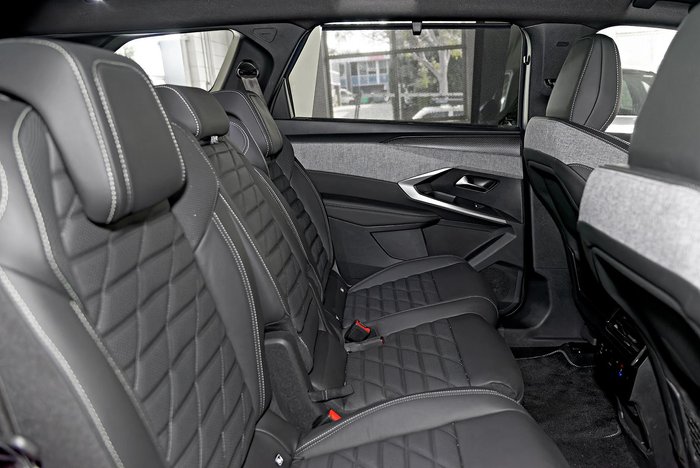 2025 Peugeot 5008 GT Premium Hybrid P74 MY25 Obsession Blue