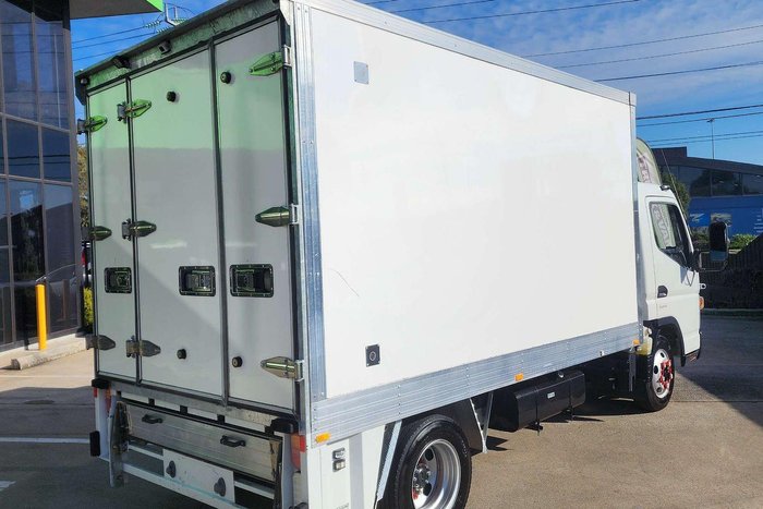 2019 Fuso Canter 515 White
