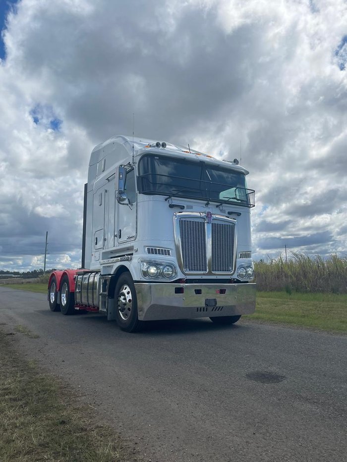 2025 Kenworth K220