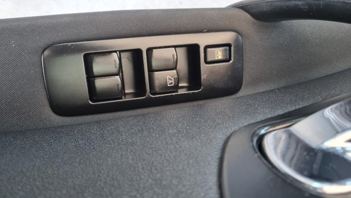 2013 Nissan Dualis ST