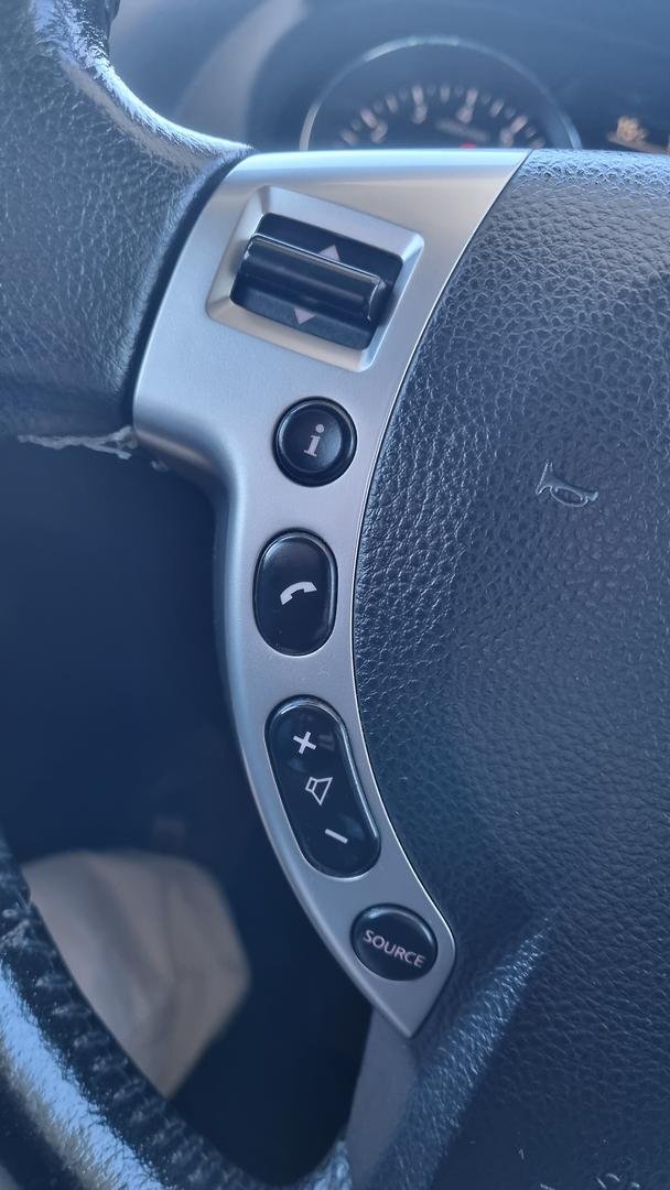 2013 Nissan Dualis ST