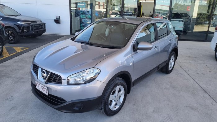 2013 Nissan Dualis ST