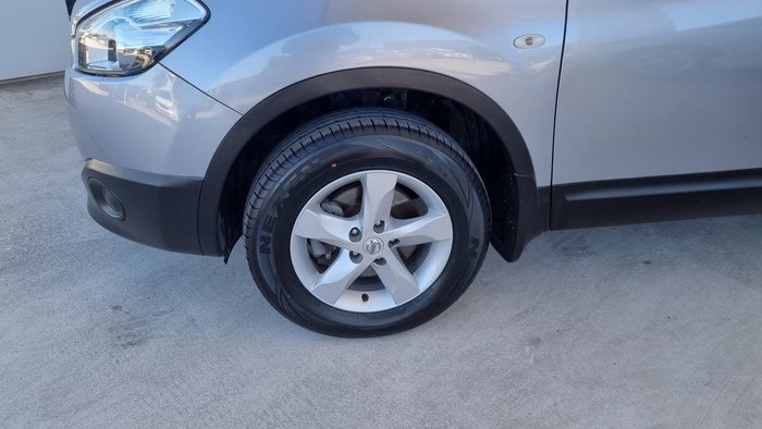 2013 Nissan Dualis ST