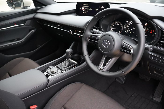 2025 Mazda 3 G20 Evolve