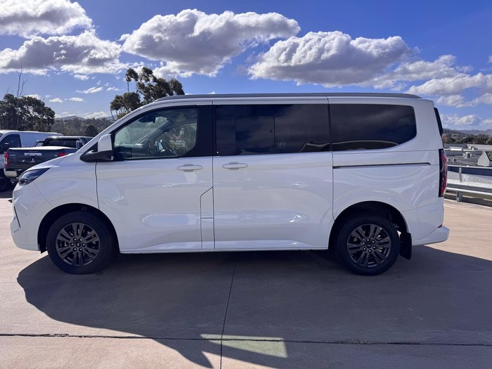 2025 Ford Tourneo Titanium X