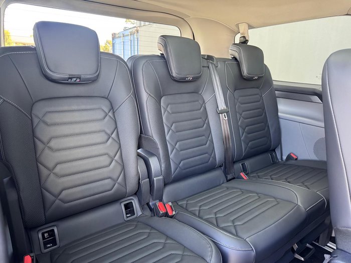 2025 Ford Tourneo Titanium X