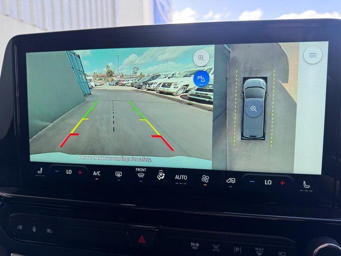 2025 Ford Tourneo Titanium X