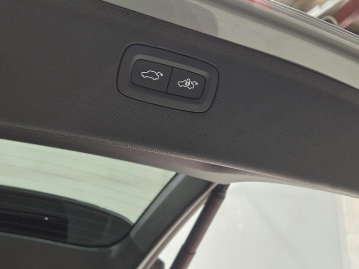 2023 Volvo XC90 Ultimate B6 Bright