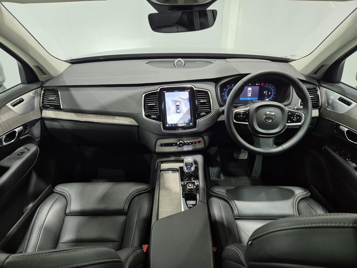 2023 Volvo XC90 Ultimate B6 Bright