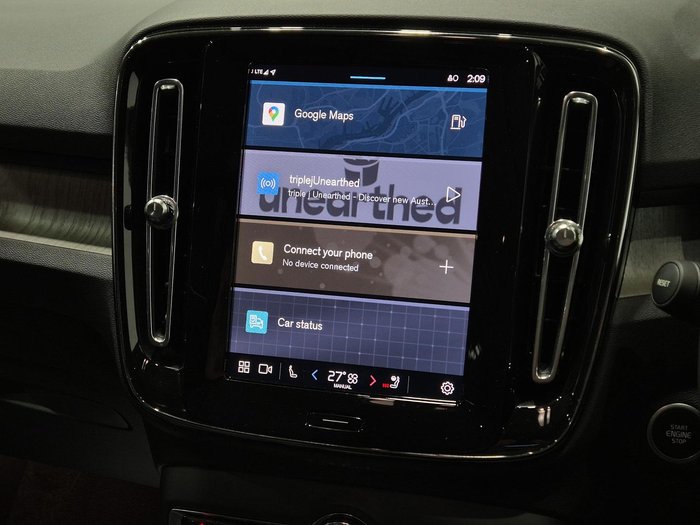 2023 Volvo XC40 Plus B4