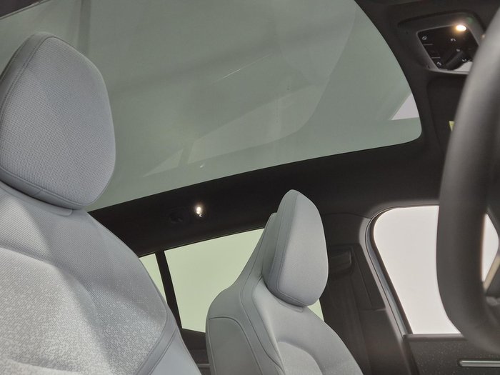 2023 Volvo EX30 Single Motor Extended Range Ultra