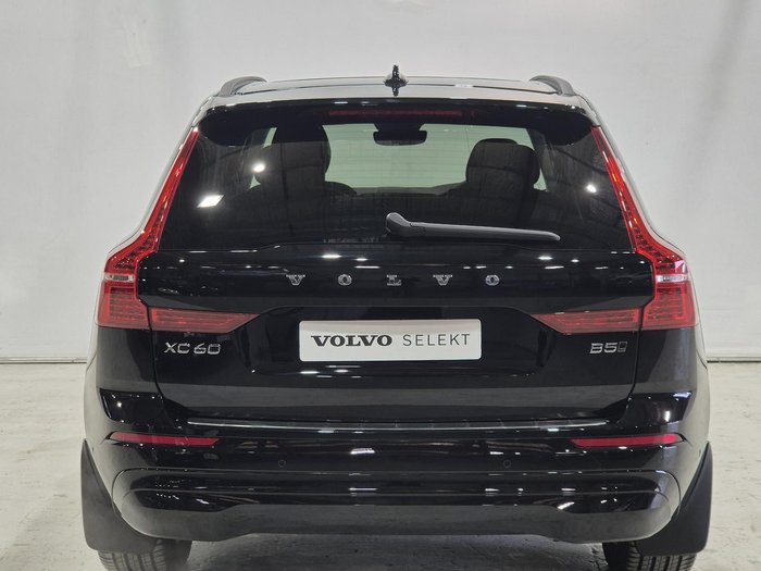 2023 Volvo XC60 Plus B5 MY23 AWD Onyx Black