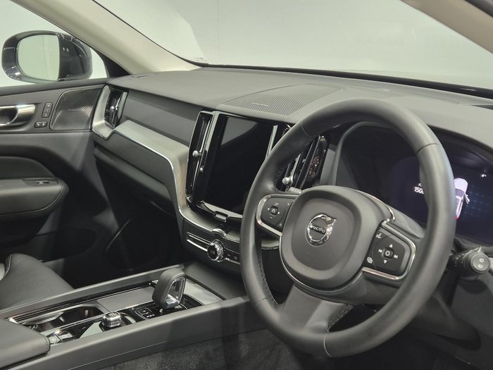 2023 Volvo XC60 Plus B5 MY23 AWD Onyx Black