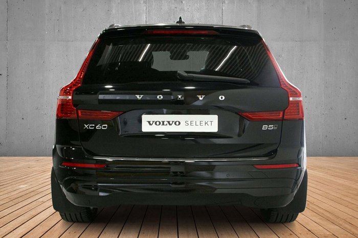 2023 Volvo XC60 Plus B5 MY23 AWD Onyx Black