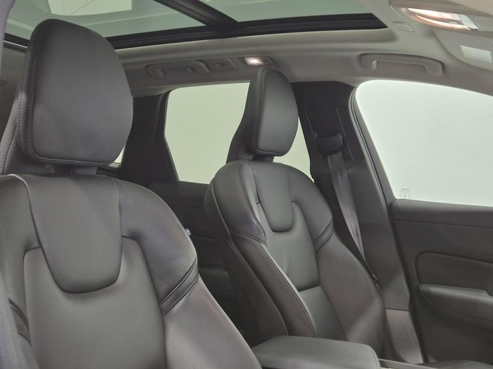 2023 Volvo XC60 Plus B5 MY23 AWD Onyx Black
