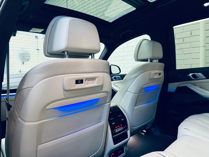 2022 BMW X7 M50i G07 4X4 Constant Black