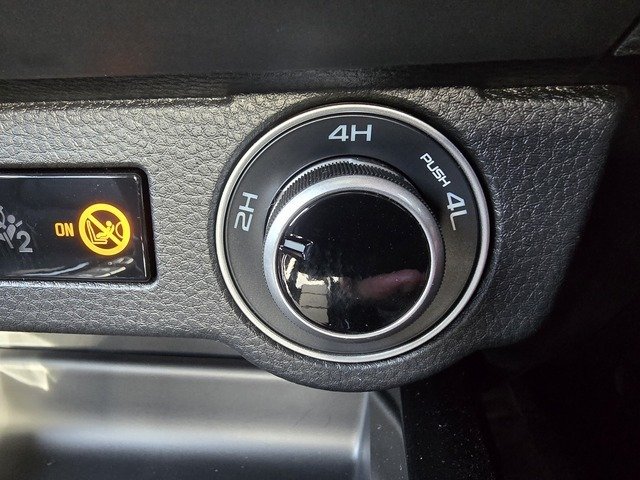 2025 Isuzu D-MAX