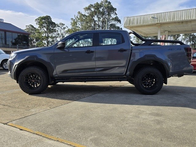 2025 Isuzu D-MAX