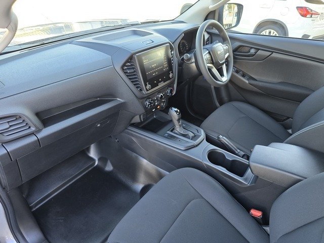 2025 Isuzu D-MAX