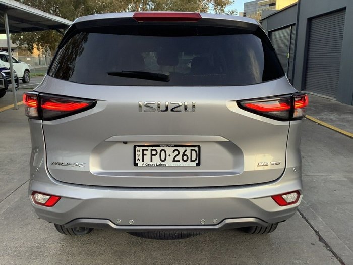 2022 Isuzu MU-X LS-T