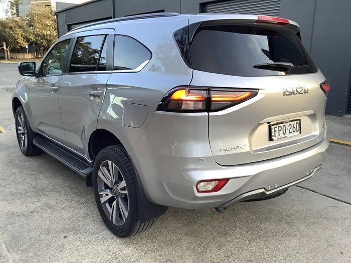 2022 Isuzu MU-X LS-T
