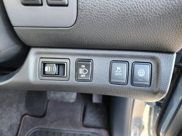 2025 Nissan Navara PRO-4X WARRIOR DUAL