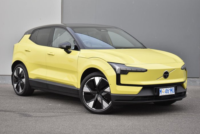2023 Volvo EX30 Single Motor Extended Range Ultra MY24 Moss Yellow