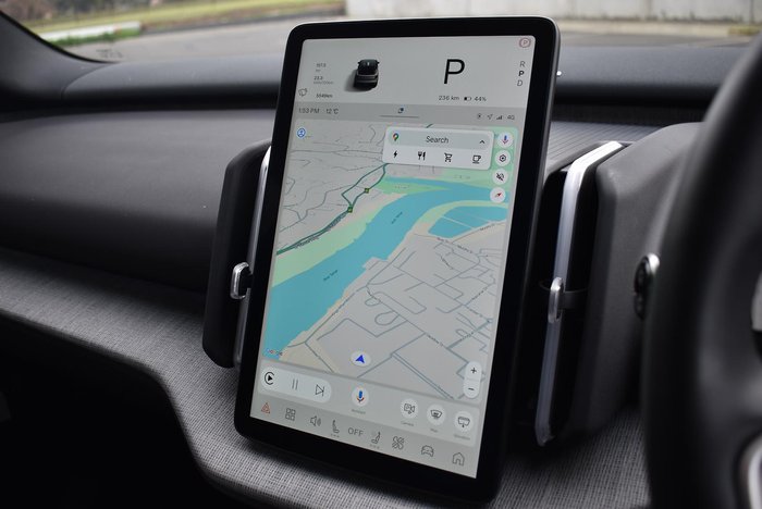 2023 Volvo EX30 Single Motor Extended Range Ultra MY24 Moss Yellow