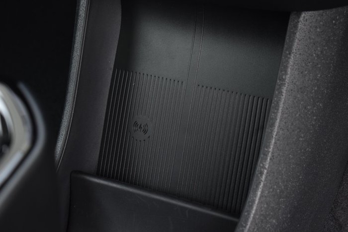 2023 Volvo EX30 Single Motor Extended Range Ultra MY24 Moss Yellow