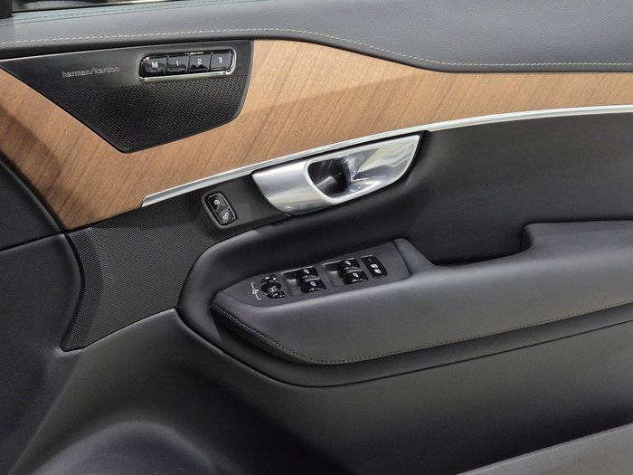 2024 Volvo XC90 Ultimate B5 Bright