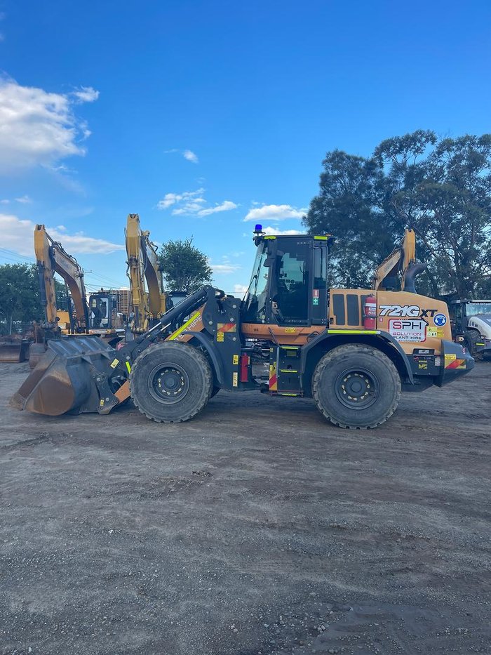 2021 CASE 721G
