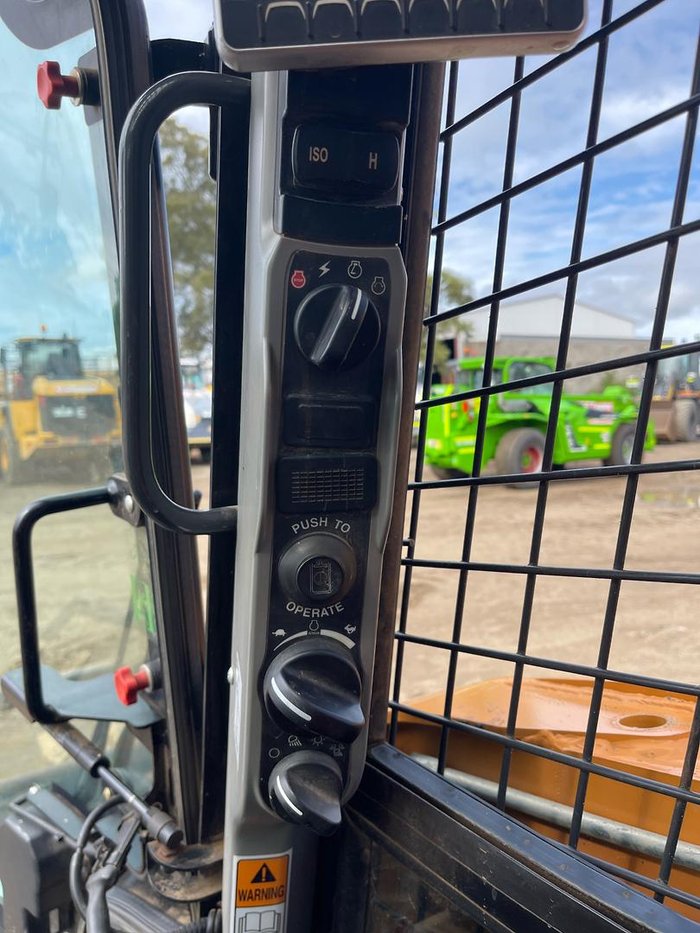 2022 CASE Tr310b