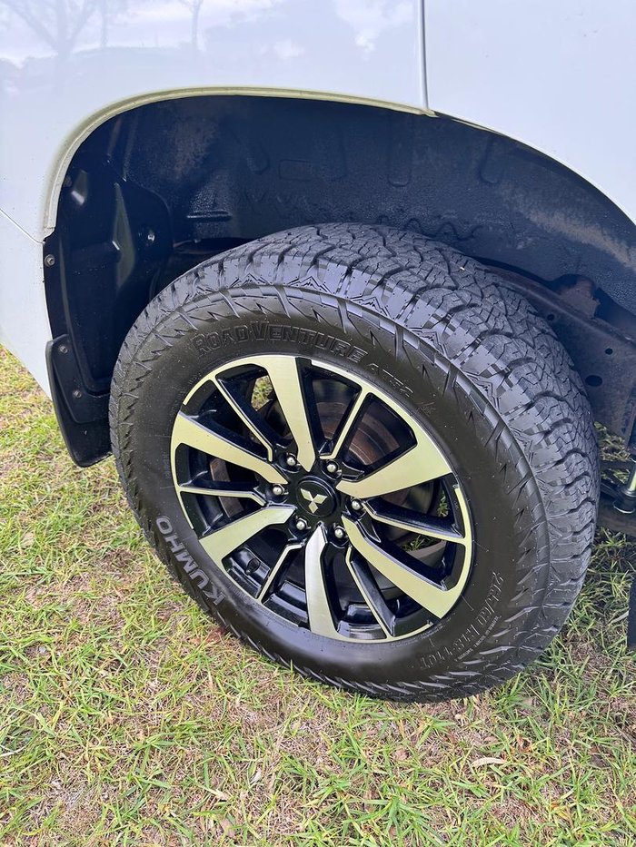 2016 Mitsubishi Pajero Sport GLX
