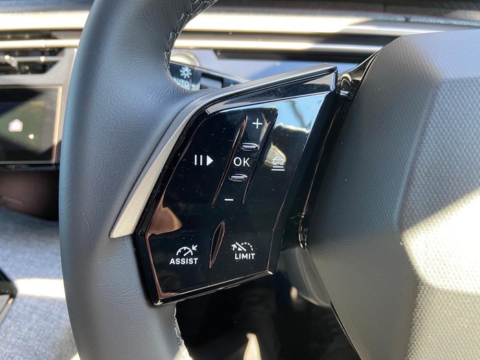 2024 Peugeot 3008 Allure Hybrid P64 MY25 Okenite White