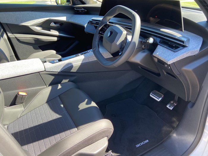 2024 Peugeot 3008 Allure Hybrid P64 MY25 Okenite White