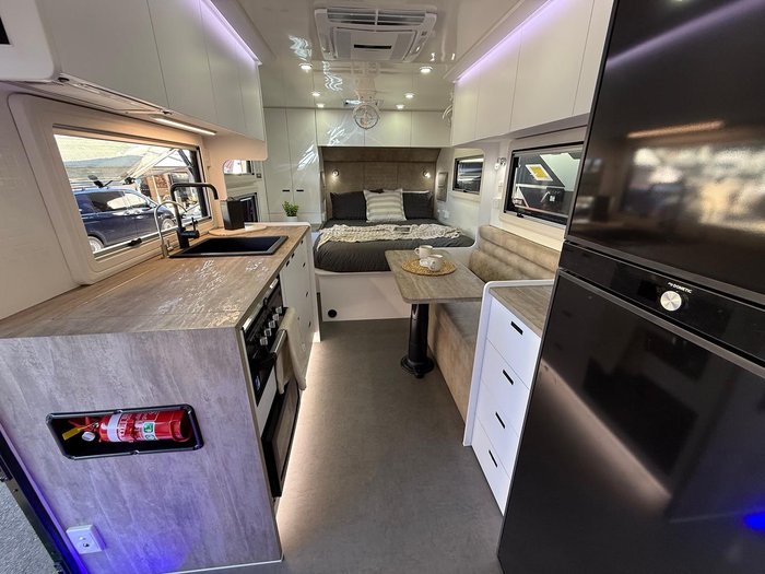 2025 Urban Caravans Skt