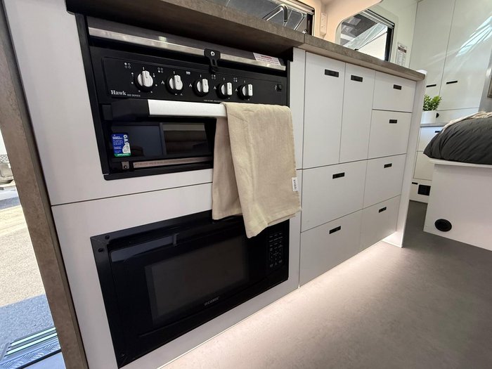 2025 Urban Caravans Skt