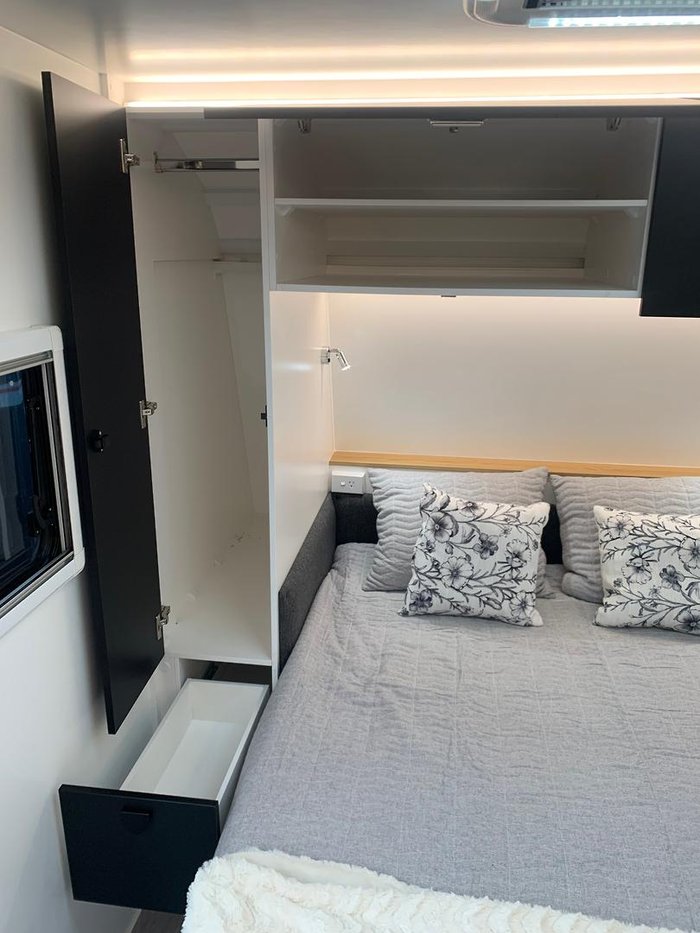 2025 Traveller Cruise 17'