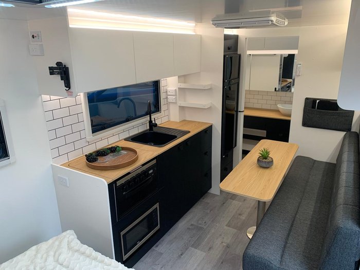 2025 Traveller Cruise 17'