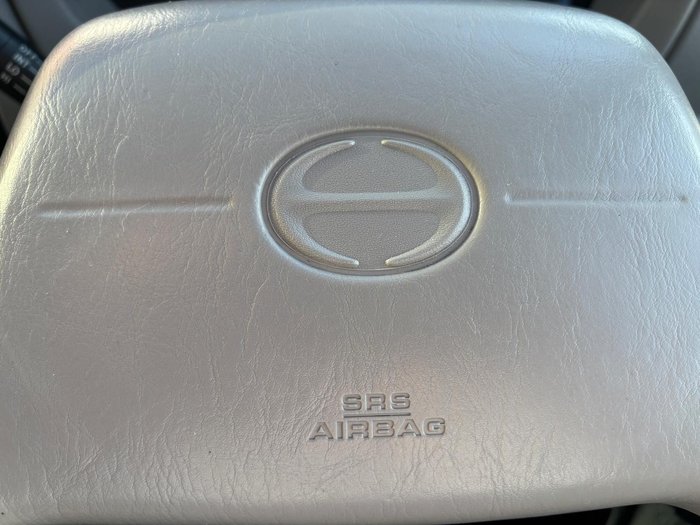 2010 Hino 300 Series 616 Short