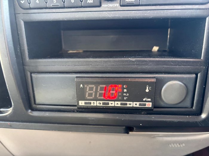 2010 Hino 300 Series 616 Short