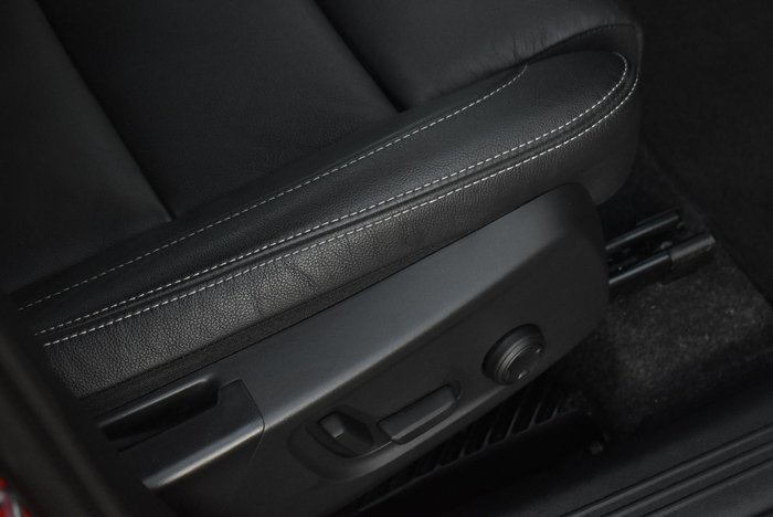 2023 Volvo XC40 Plus B4 MY23 Fusion Red