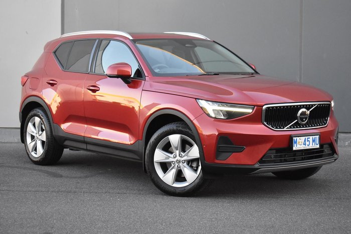 2023 Volvo XC40 Plus B4 MY23 Fusion Red
