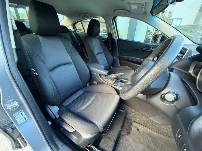 2014 Mazda 3 Neo