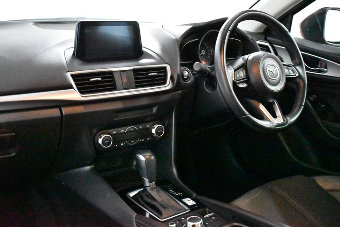 2019 Mazda 3 G20 Touring