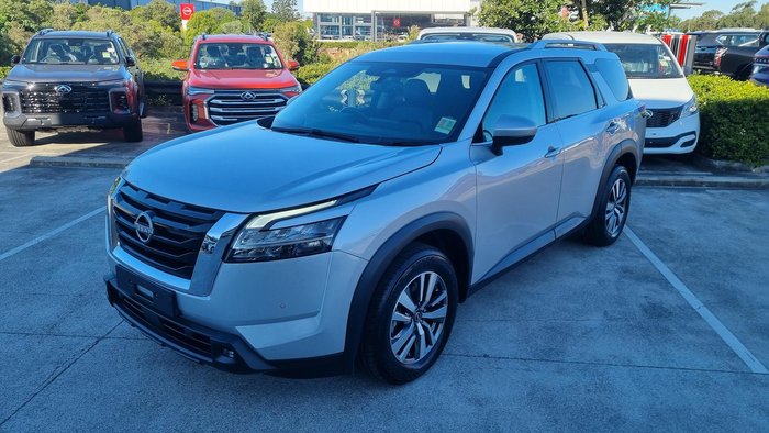 2022 Nissan Pathfinder Ti