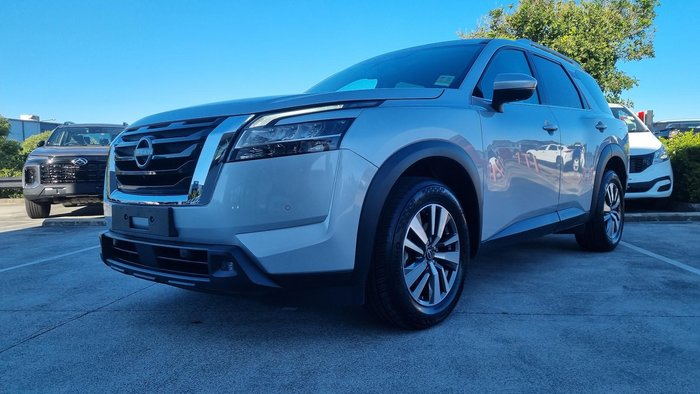 2022 Nissan Pathfinder Ti