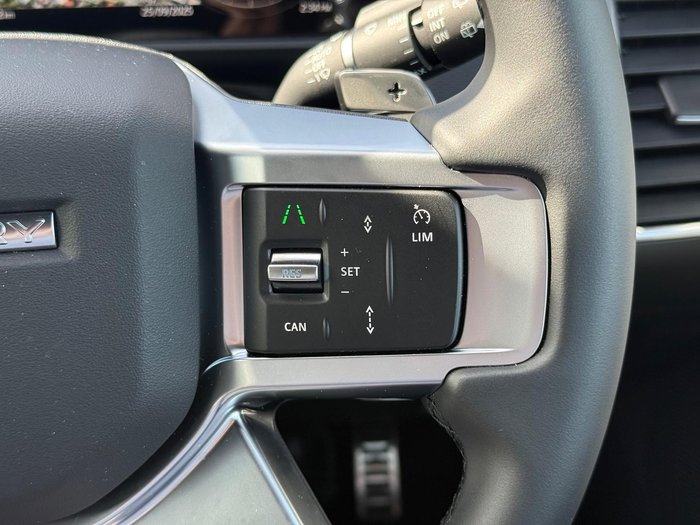 2025 Land Rover Discovery D350 Dynamic SE Series 5 MY25 4X4 Fuji White