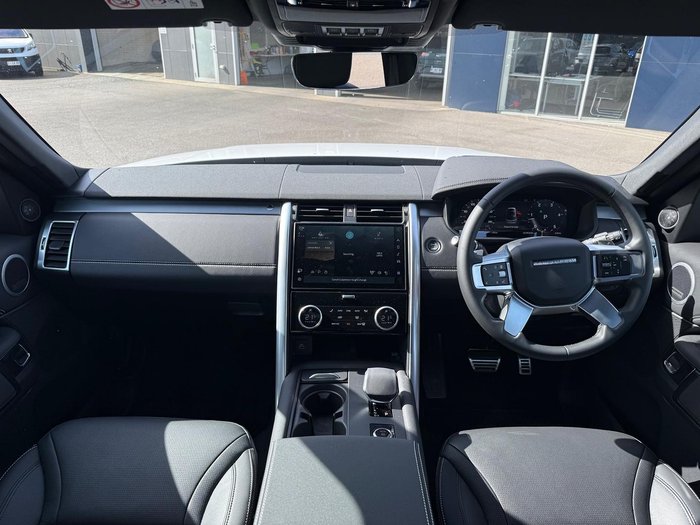 2025 Land Rover Discovery D350 Dynamic SE Series 5 MY25 4X4 Fuji White