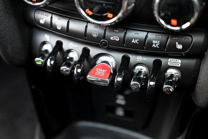 2023 MINI Hatch John Cooper Works Classic